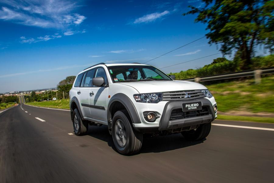  Mitsubishi Pajero Dakar OutDoor 2016 года  (фото 8 из 30)
